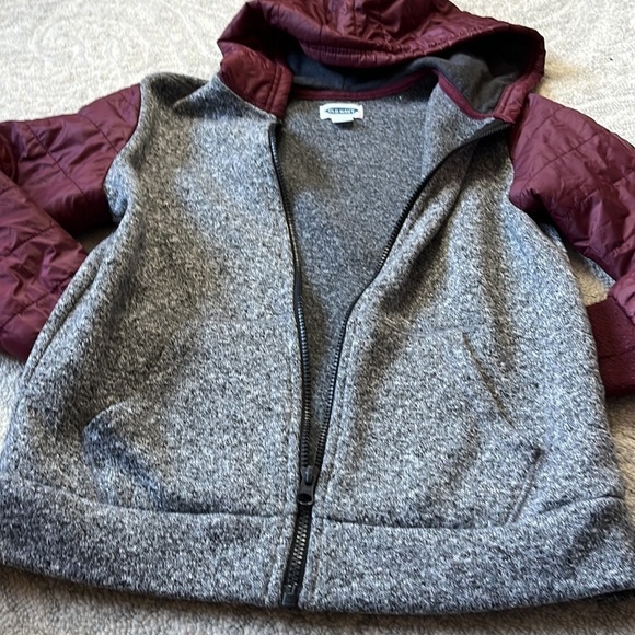 BOYS Sweater Jacket Old Navy Grey Burgundy Size Large 10-12 - Picture 4 of 6